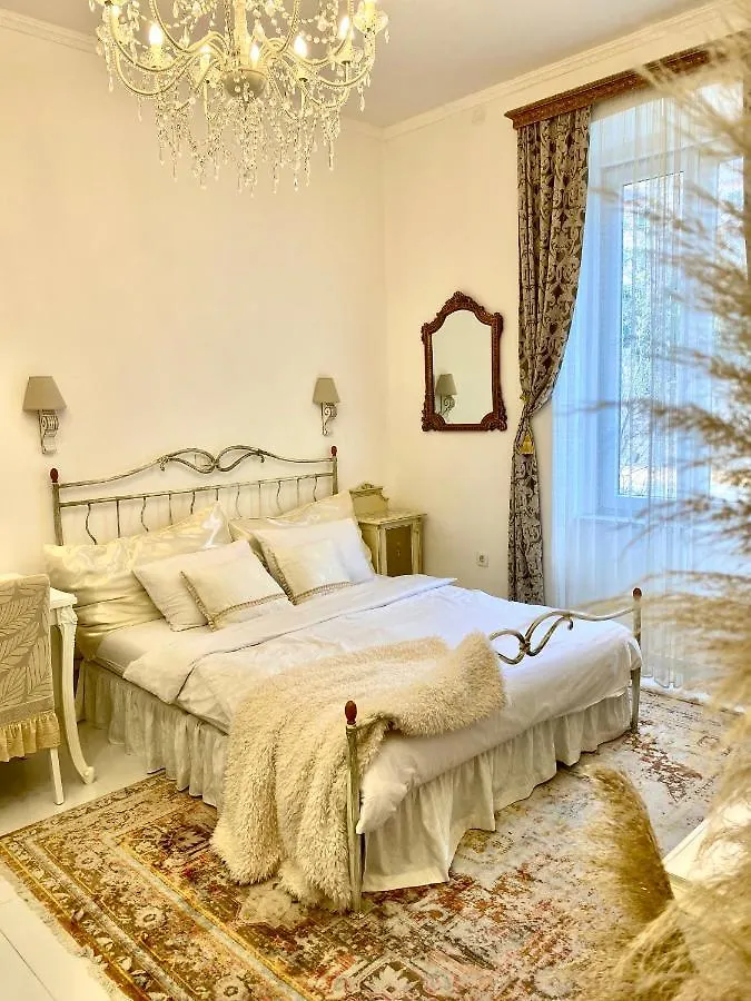 Petite Boudoir Apartment Opatija